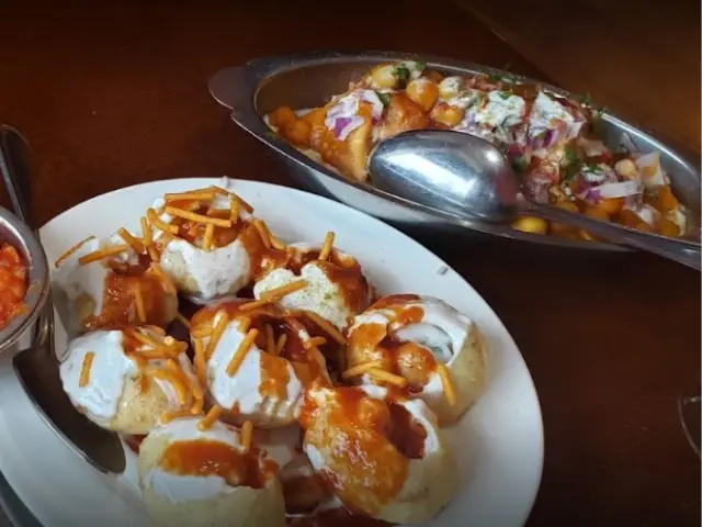 meals in tikki masala indian restaurant